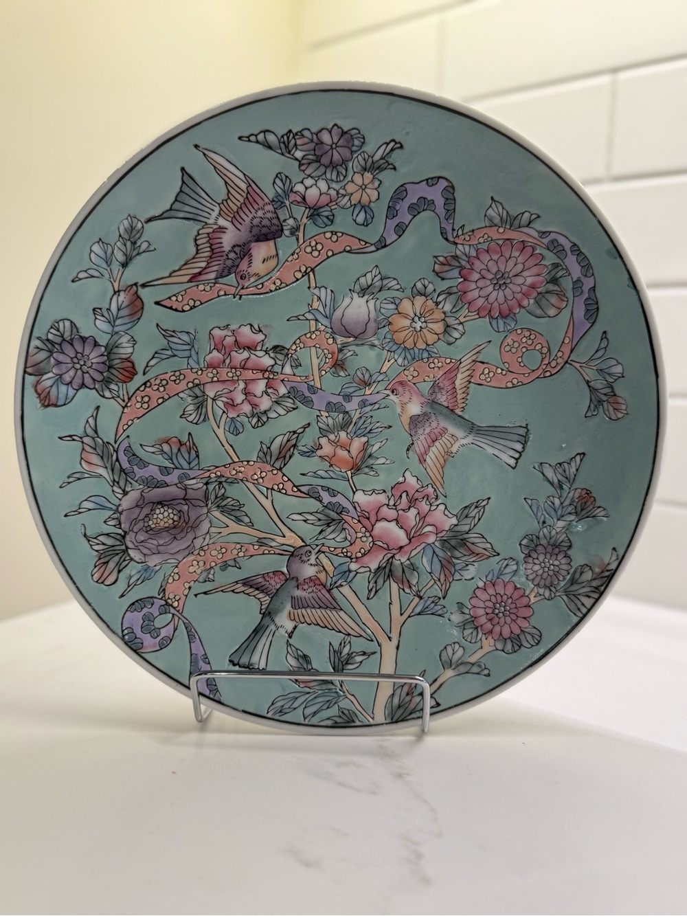 10” Vintage Bilwan Macau Porcelain Plate
Birds • Kutani Style • Decorative